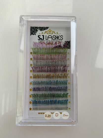 colored_eyelash_extensions