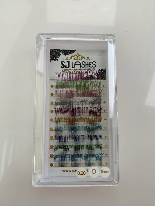 glitter_eyelash_extensions